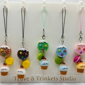 muffin cat phone charm